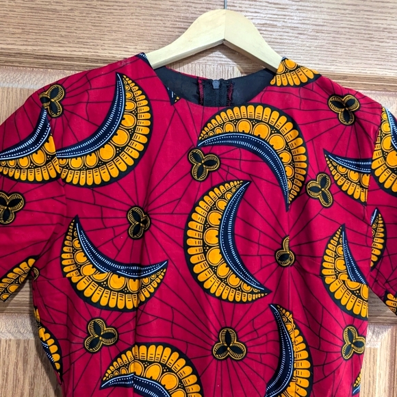 Small Mae Otti Authentic African Dress - Picture 2 of 2